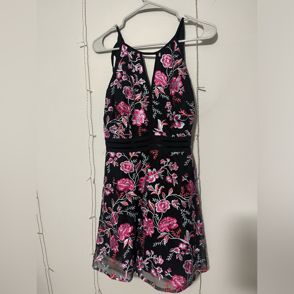 Homecoming dress embroidered size 11